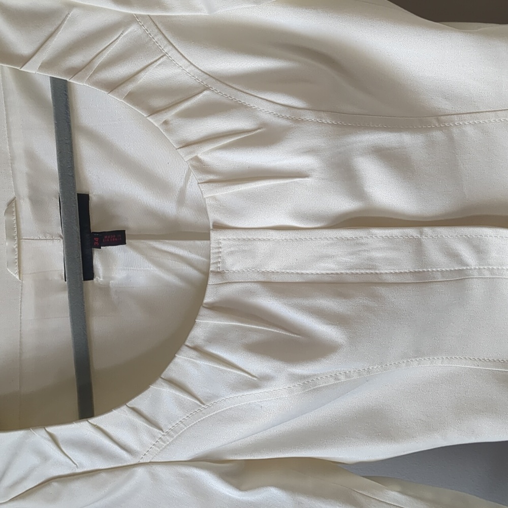 Escada Cream Jacket - Picture 2 of 9